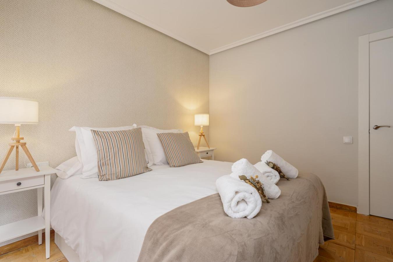 Apartamento Tres Mares 기욘 외부 사진